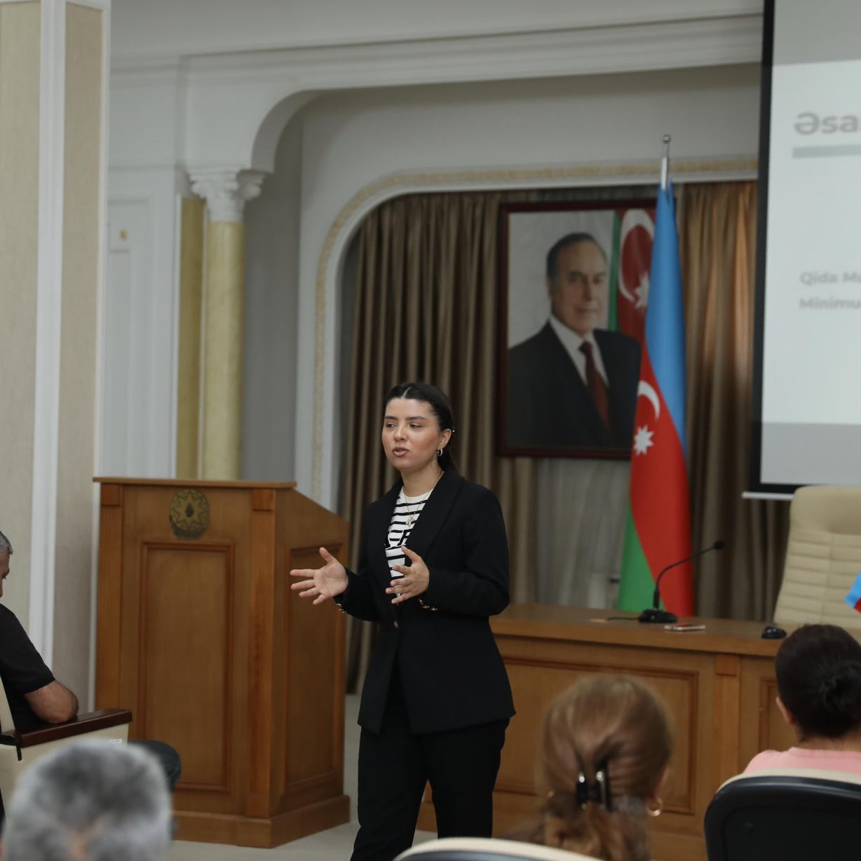 Qida ilə təmasda olan işçilər üçün gigiyena təlimi keçirilib