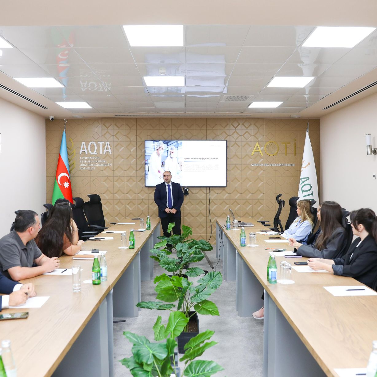 Qida sahəsində çalışan mütəxəssislər üçün gigiyena təlimi keçirilib