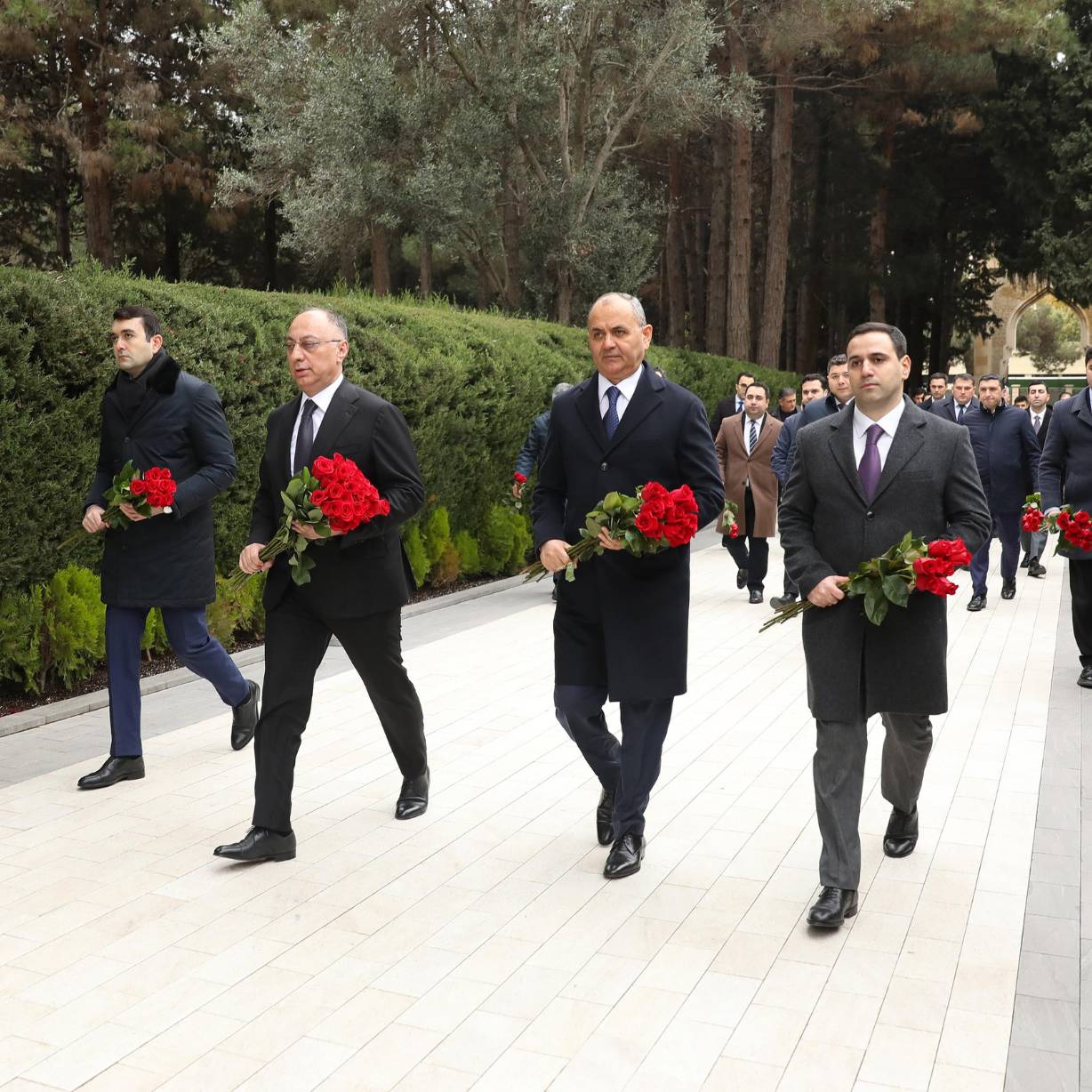 AQTA və AQTİ-nin kollektivi anım günü ilə bağlı Fəxri xiyabanı ziyarət edib