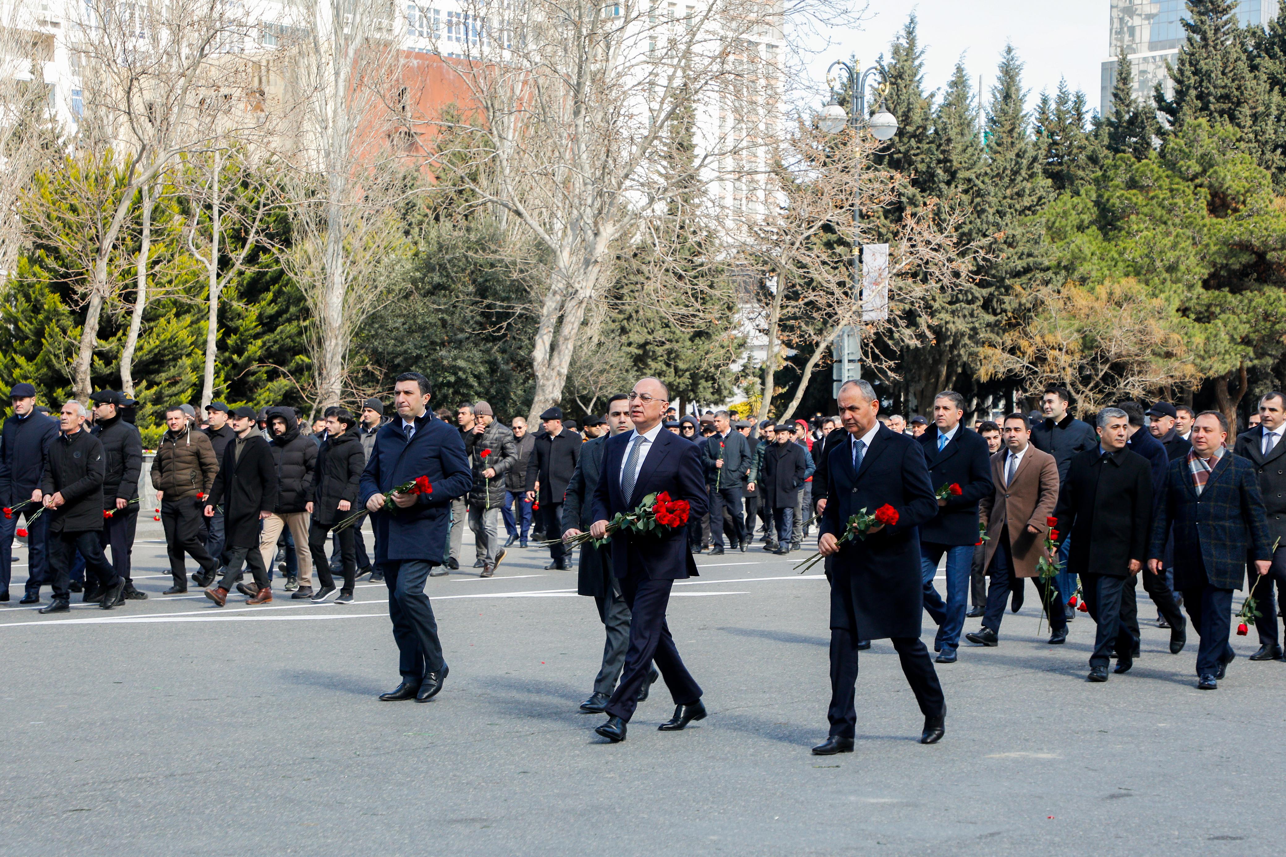 AQTA-nın rəhbərliyi Xocalı soyqırımı abidəsini ziyarət edib