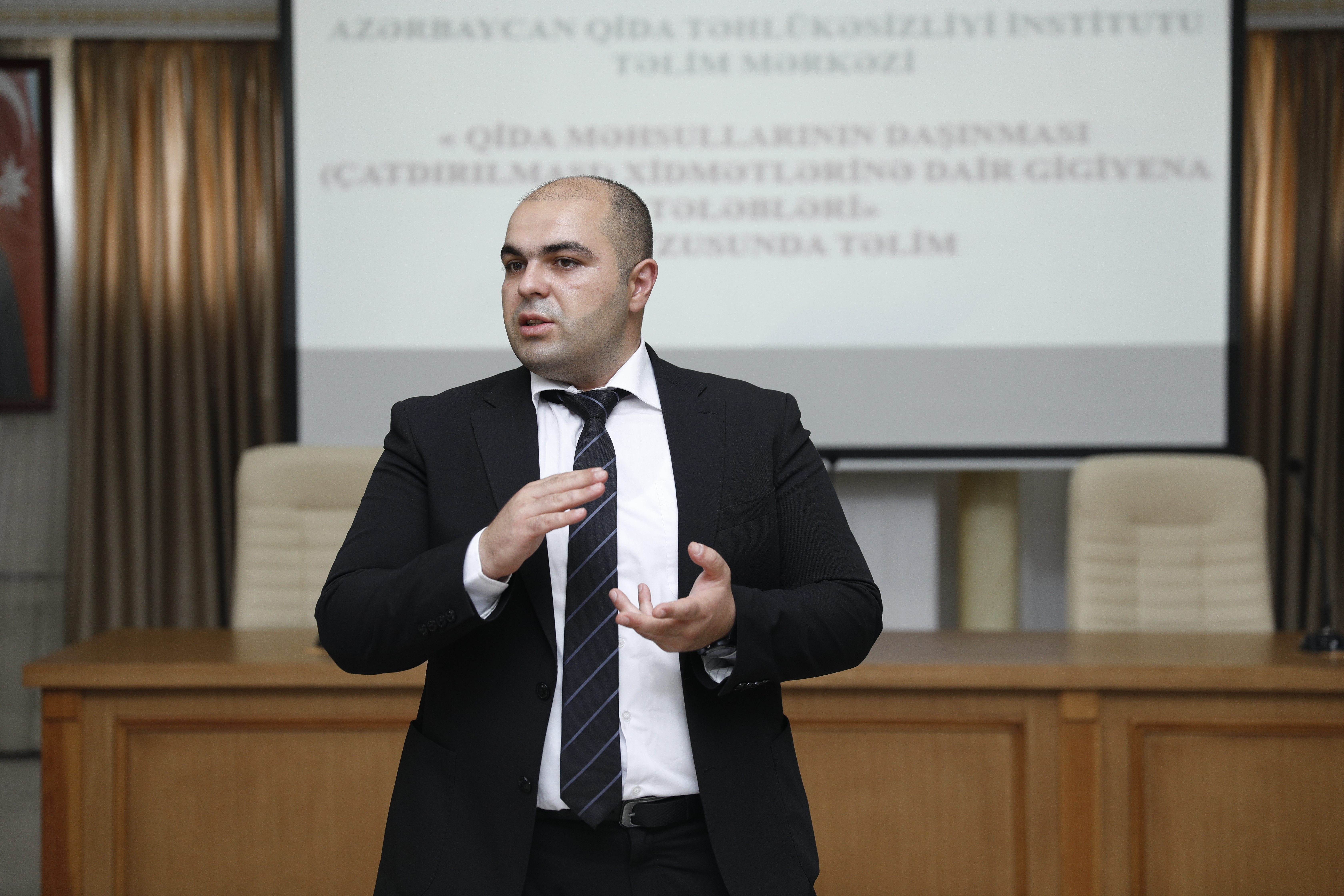 AQTİ-də qida məhsullarının çatdırılması xidməti ilə məşğul olan şirkətlərin əməkdaşları üçün növbəti təlim keçirilib