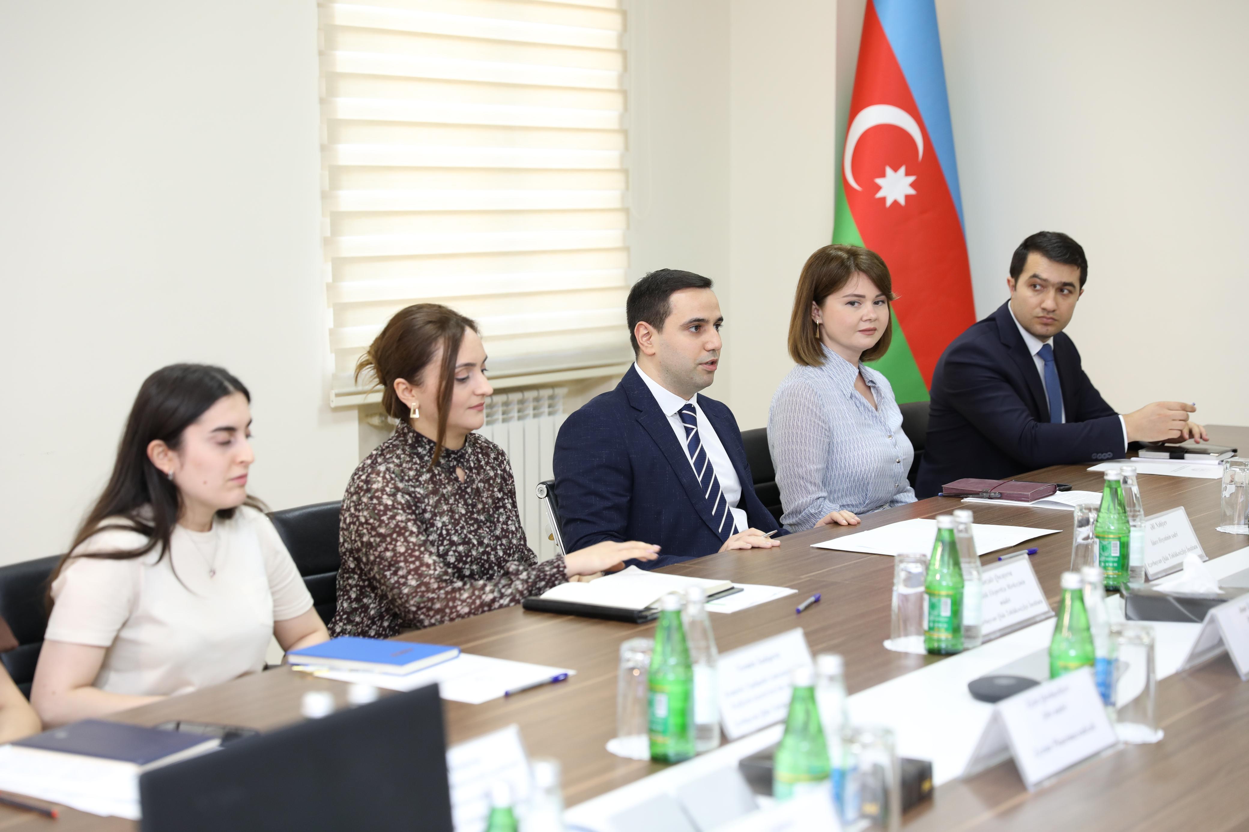 Bioloji aktiv qida məhsullarının idxalı ilə məşğul olan sahibkarlar AQTİ-də olub