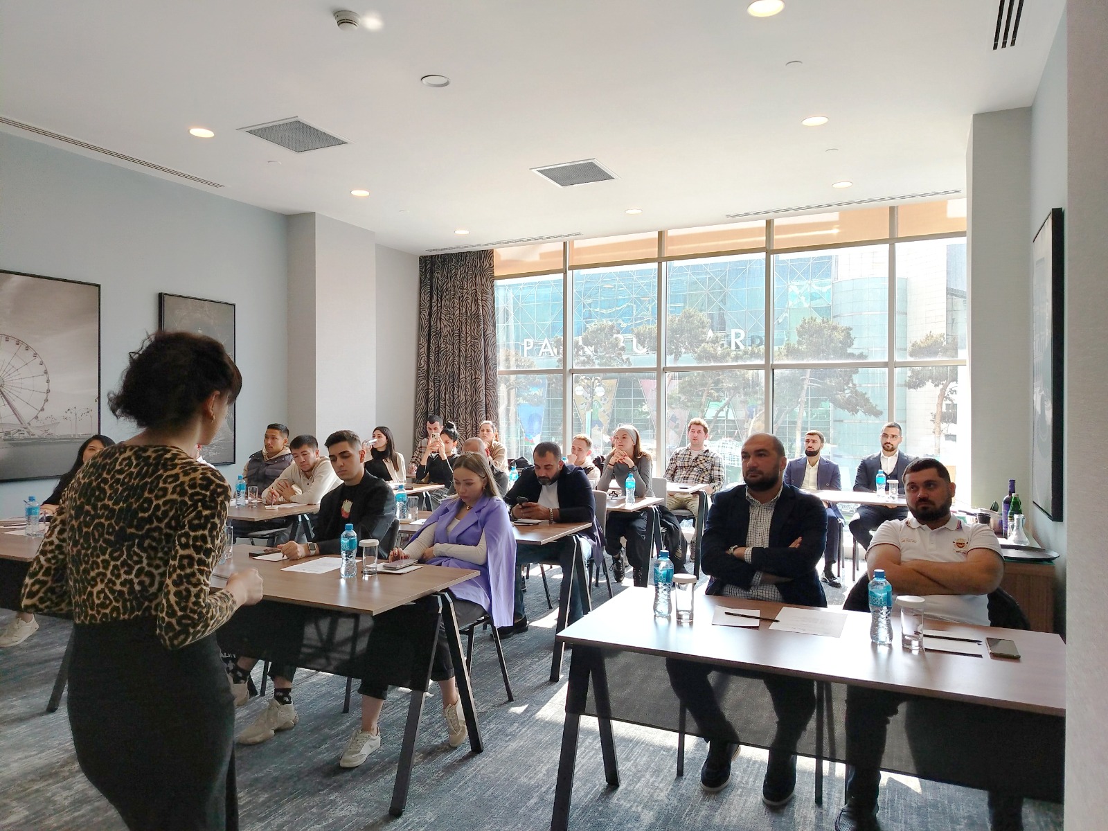 COP29 zamanı xidmət göstərəcək otel və mehmanxana əməkdaşları üçün təlimlər davam edir