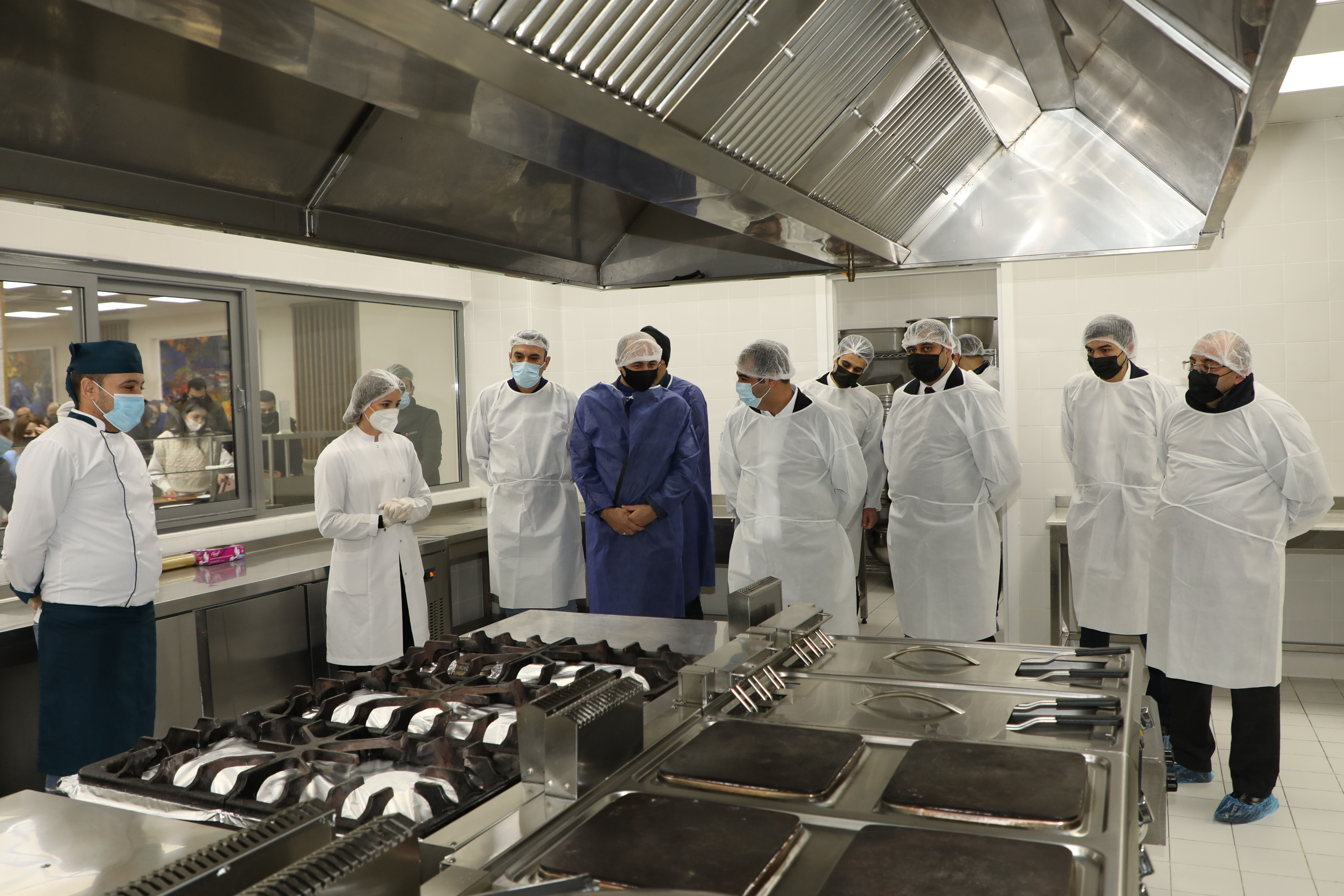 Sahibkarlar üçün təşkil olunan nəzəri-praktiki təlimlər davam etdirilir