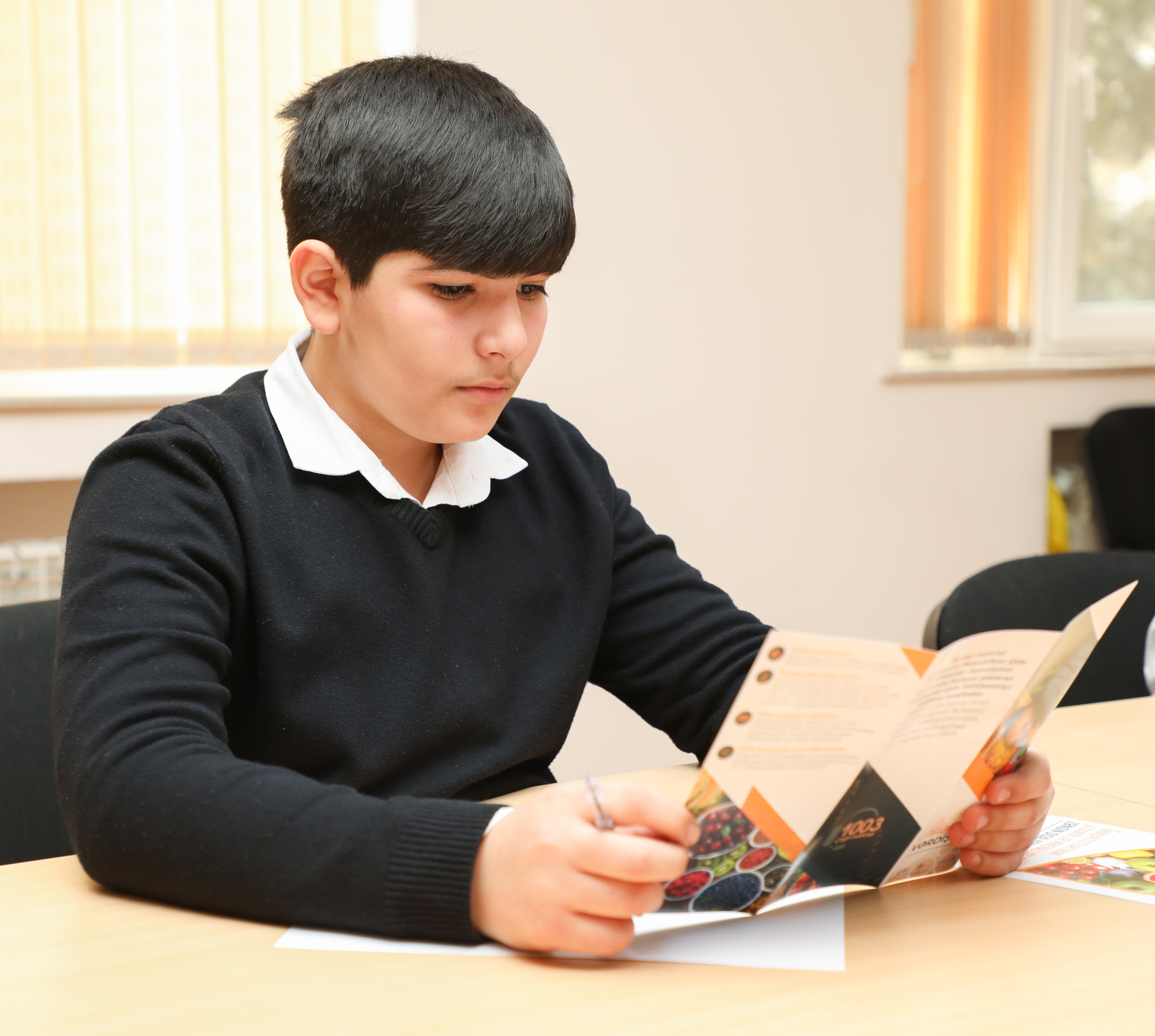 “Məktəblilərin qida bələdçiləri” layihəsi çərçivəsində növbəti görüş keçirilib